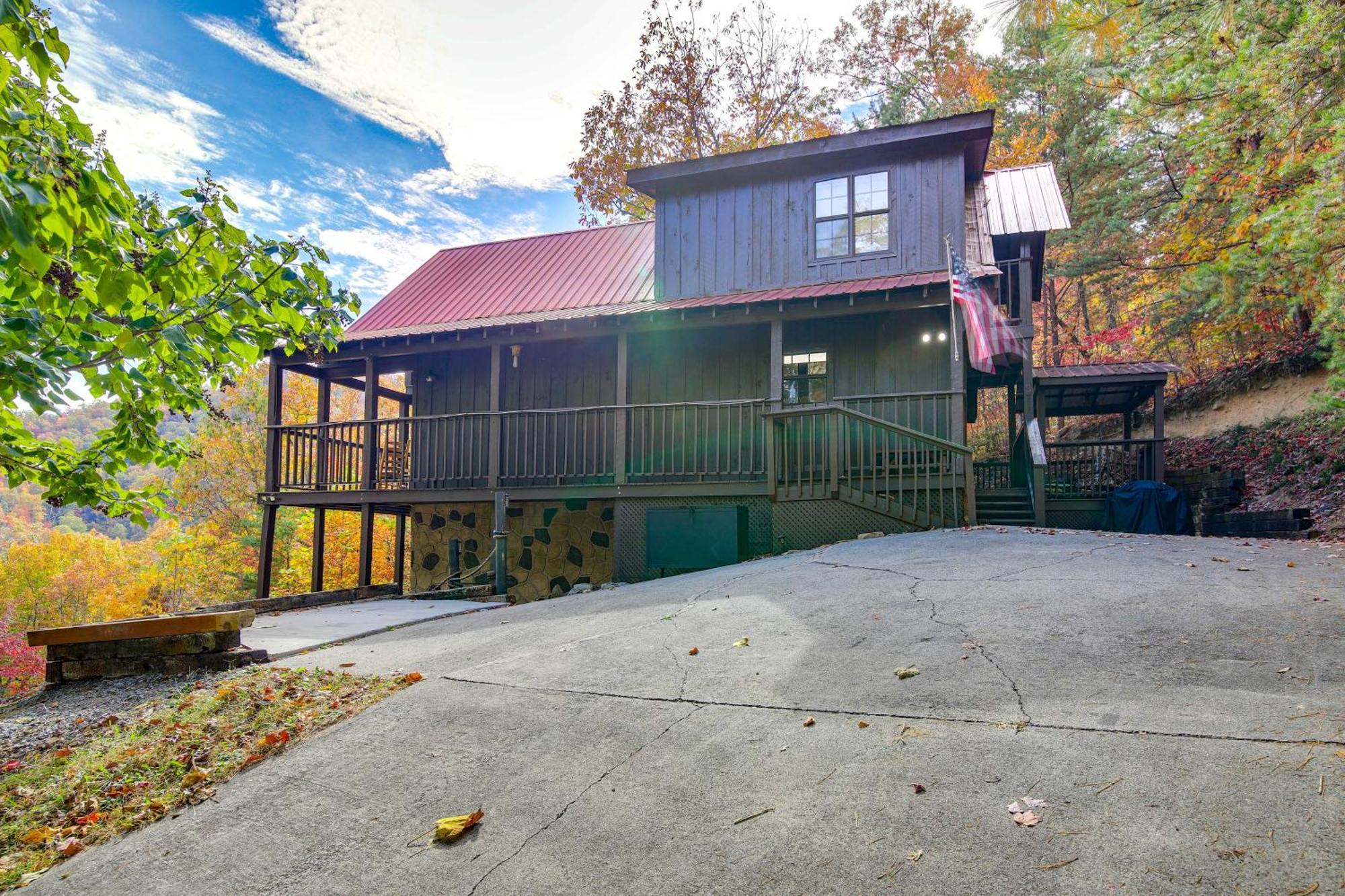 Above And Beyond Pigeon Forge Cabin With Prime Views! Exterior photo